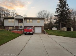 541 W Stockwell Rd, Harrison, MI 48625