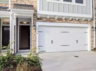 1009 Freeport Dr, Morrisville, NC 27560