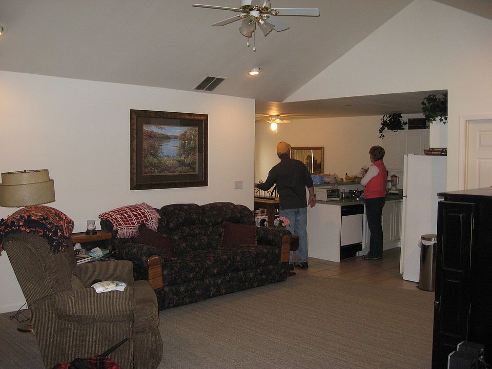 2nd image of 34 Crown Dr