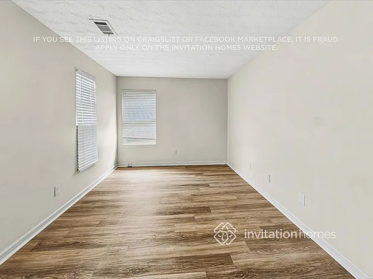 414 Waterbury Way — Photo 18