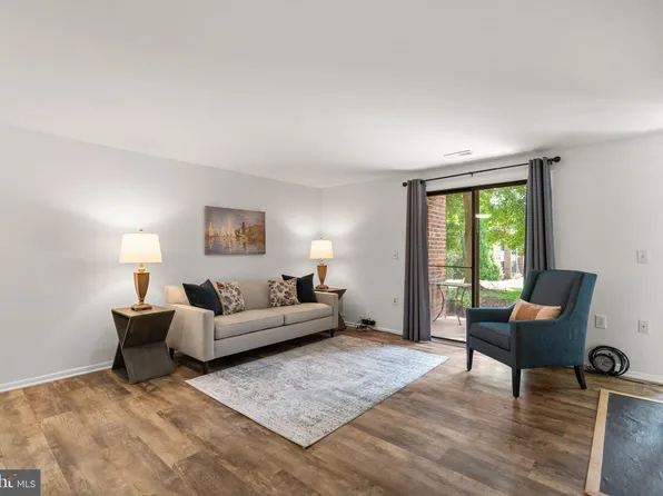 13128 Wonderland Way #22103, Germantown, MD 20874