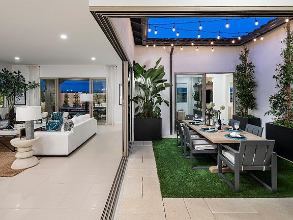 Beautiful atrium for entertaining