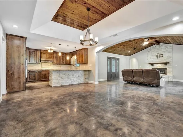 5362 E State Highway 103, Lufkin, TX 75901