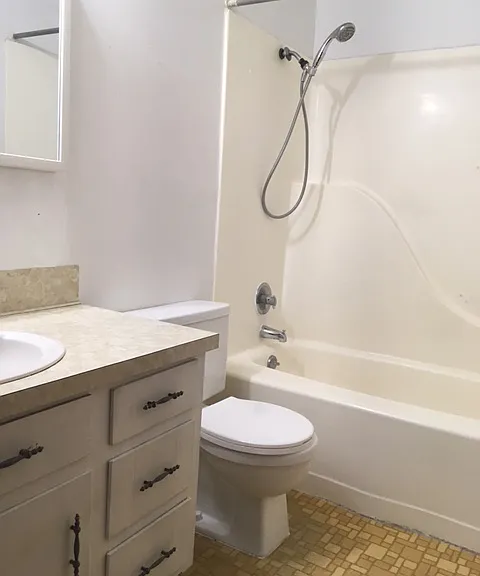 868 Harrison St — Photo 3