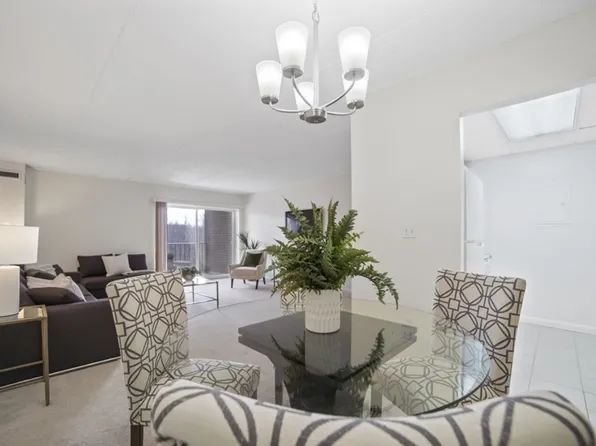 50-56 Broadlawn Park, Chestnut Hill, MA
