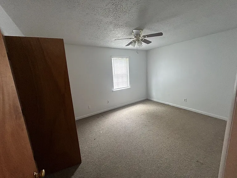 415 Ladiga St SE — Photo 15