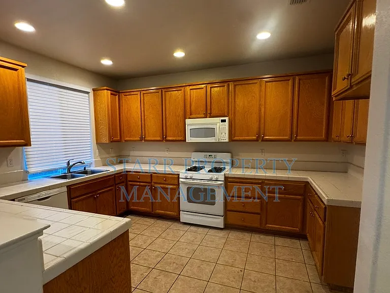 3500 Loggerhead Way — Photo 4