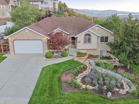 2nd image of 348 S Elk Ridge Dr