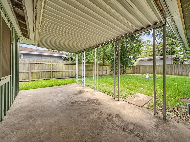 3702 Malone Dr — Photo 29