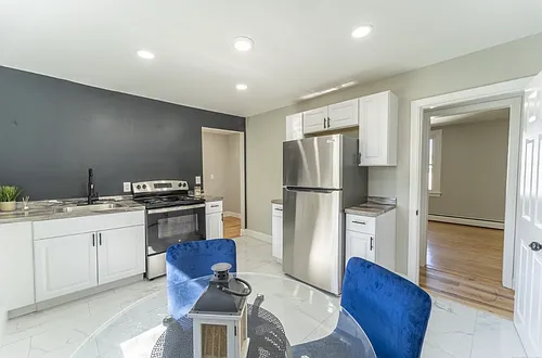 220 Fairfield Ave #2 Photo 1