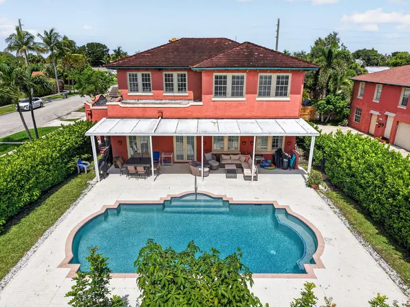 227 Foresteria Dr, West Palm Beach, FL 33403