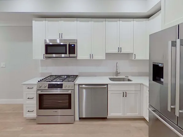 47 Englewood Ave, Brighton, MA