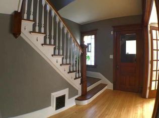2727 N Murray Ave, Milwaukee, WI 53211