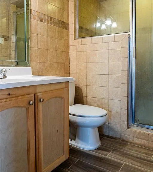 2203 E Coma Ave — Photo 13