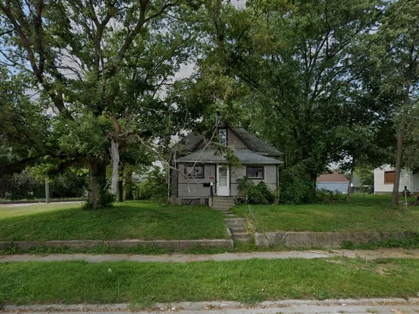 1005 Columbia St, Waterloo, IA 50703