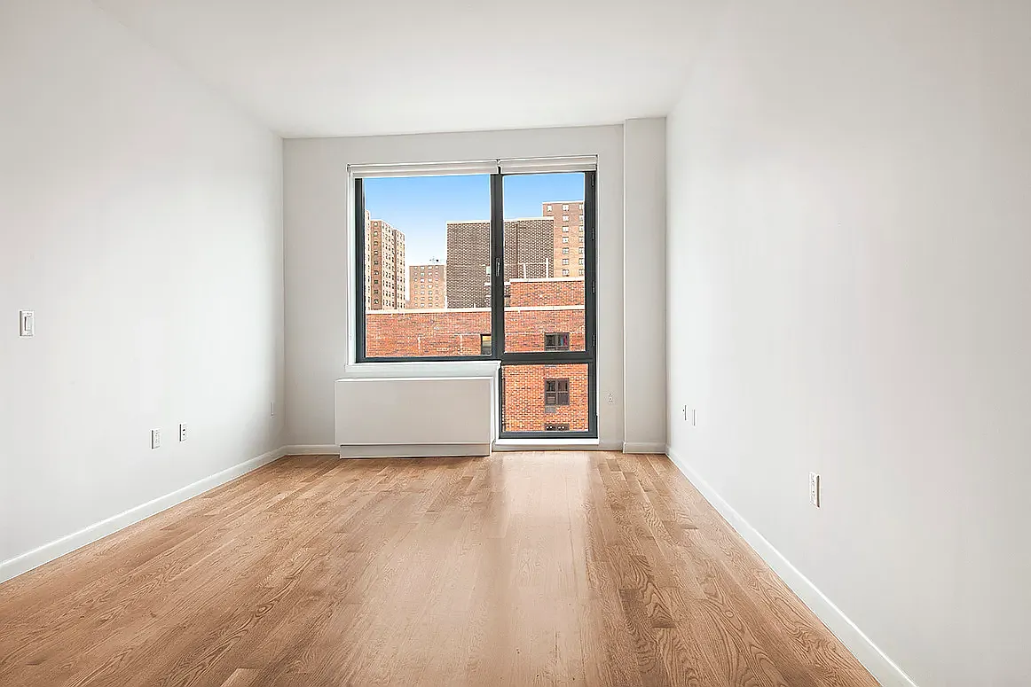 1770 Madison Avenue — Photo 2