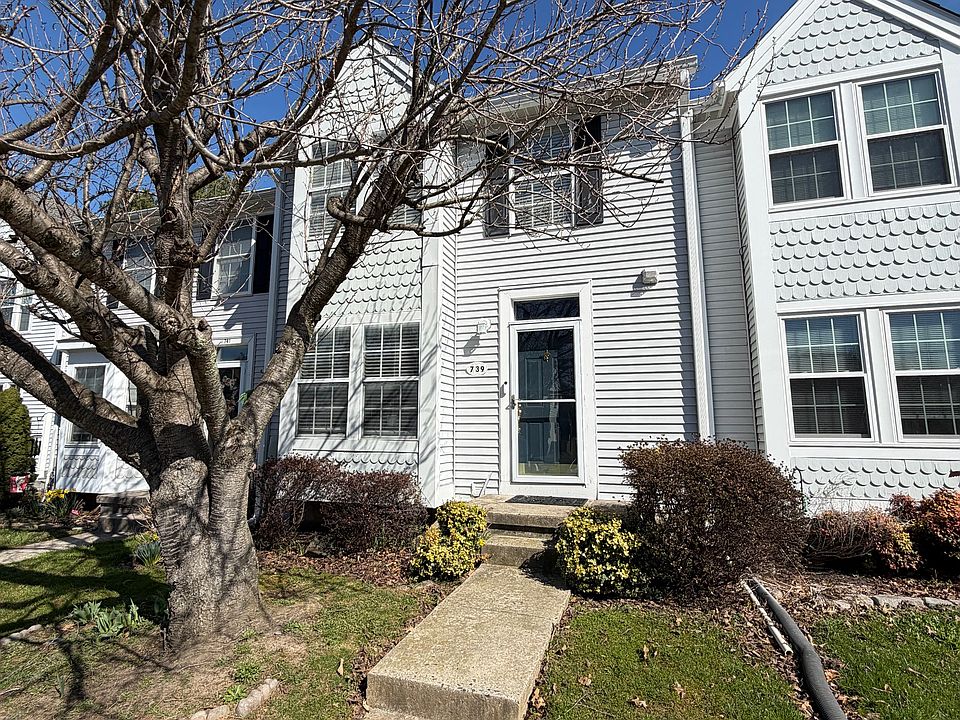 1st image of 739 Orley Pl