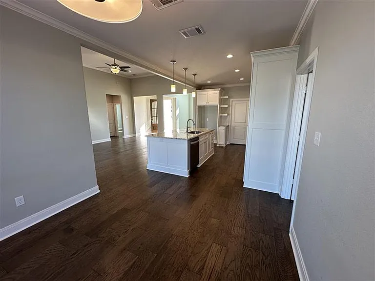 11948 Gillian Ct — Photo 13