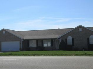 709 E Wesley Dr, O'Fallon, IL