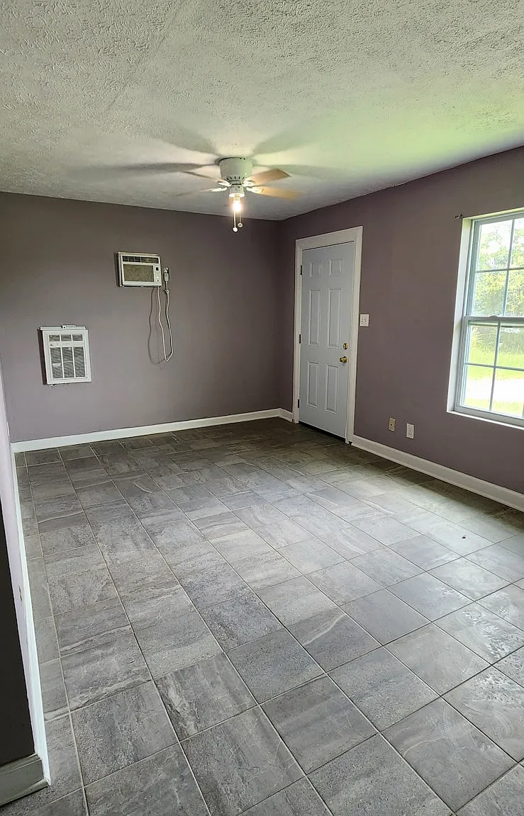 2817 Wakulla Avenue, Unit 2819 — Photo 2