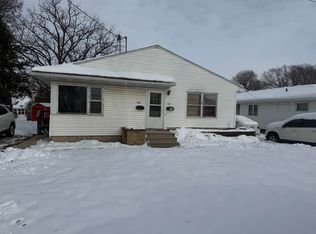 415-417 Bourland Ave, Waterloo, IA 50702
