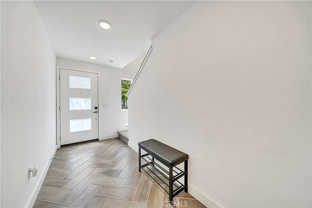 2 bed, 2.5 bath, 1506 sqft, $4,800 — Photo 2