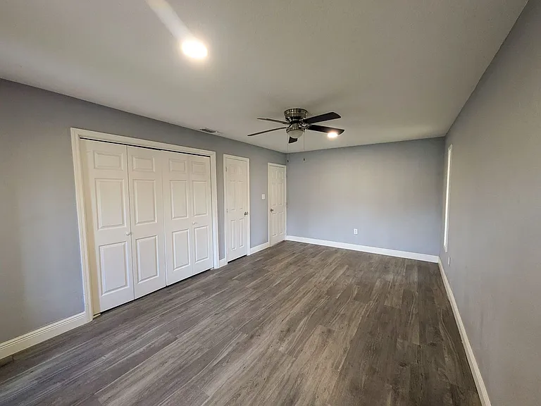 4404 Raven St — Photo 9