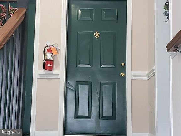 2nd image of 1003L Jessicas Ct #11