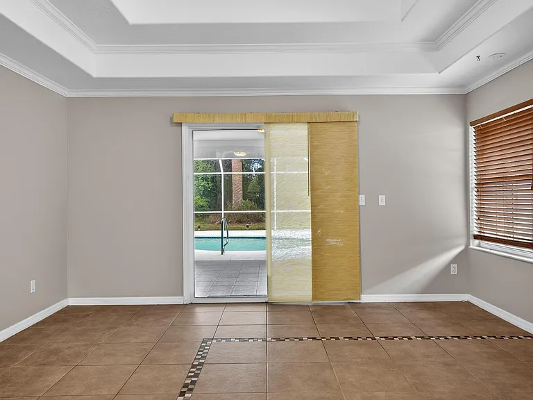 20 Woodford Ln — Photo 23