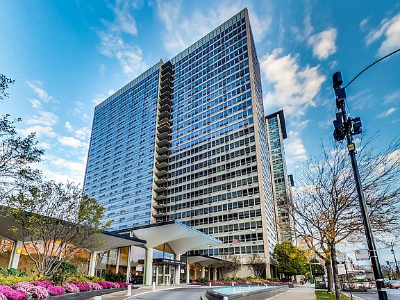 3rd image of 3550 N Lake Shore Dr APT 1611
