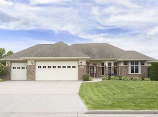 2449 Whistling Swan Ct, Menasha, WI 54952