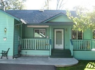 1227 SW Oak St, Grants Pass, OR 97526