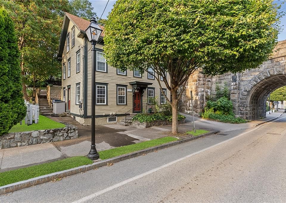 1st image of 78 King St