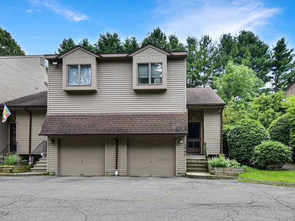 489 Wolcott Street APT 35, Bristol, CT 06010