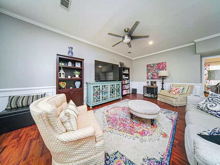 2823 Brickrun Way — Photo 4