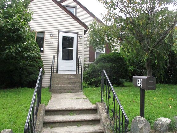 5th image of 49 Woodbine St