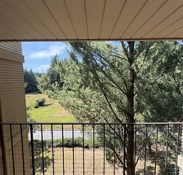 305 La Villa Dr — Photo 15