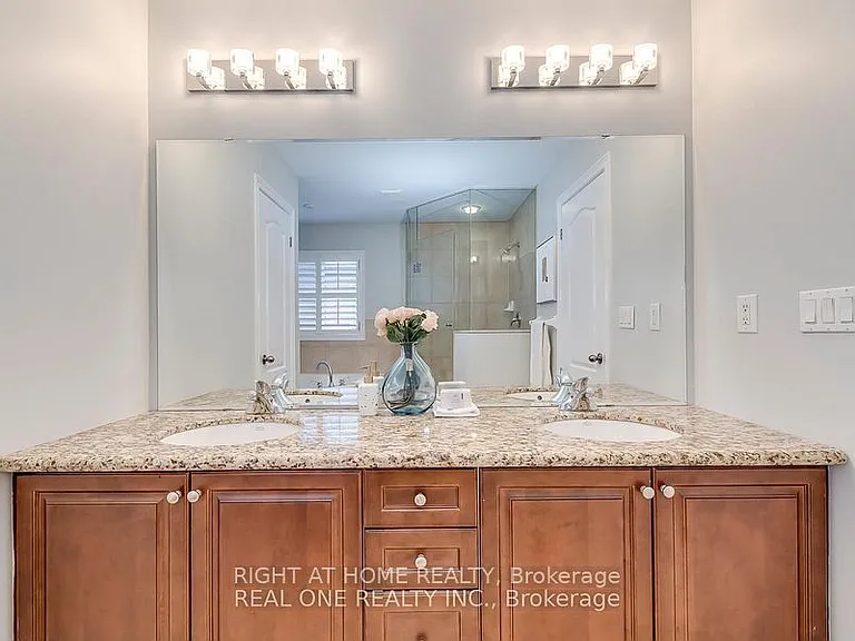 96 Spring Azure Cres — Photo 33
