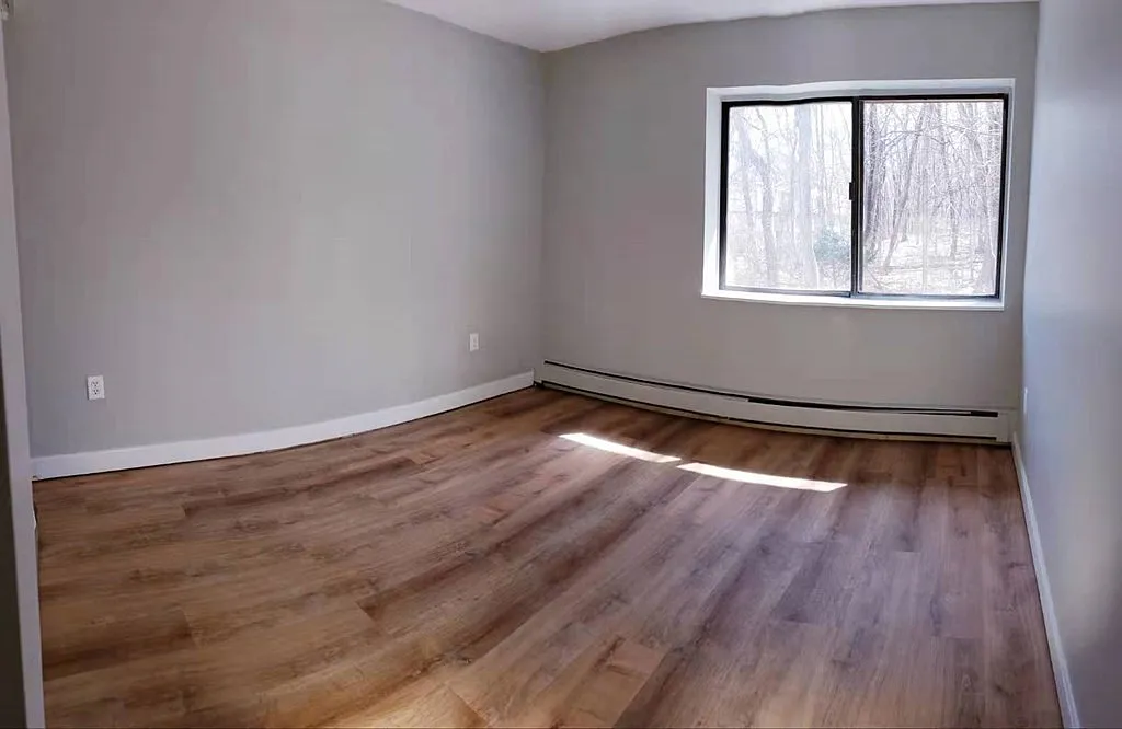 2 bed, 1.0 bath, 829 sqft, $1,750 — Photo 4