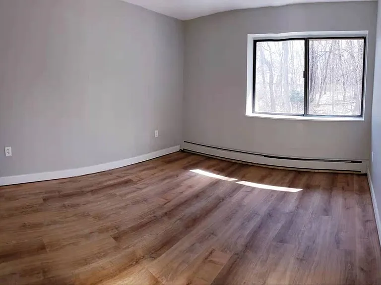 575 Broad St #206 — Photo 4