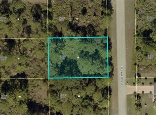 318 Pendleton Ave, Lehigh Acres, FL 33974