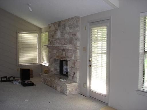 4th image of 15822 BLUE CREEK DR
