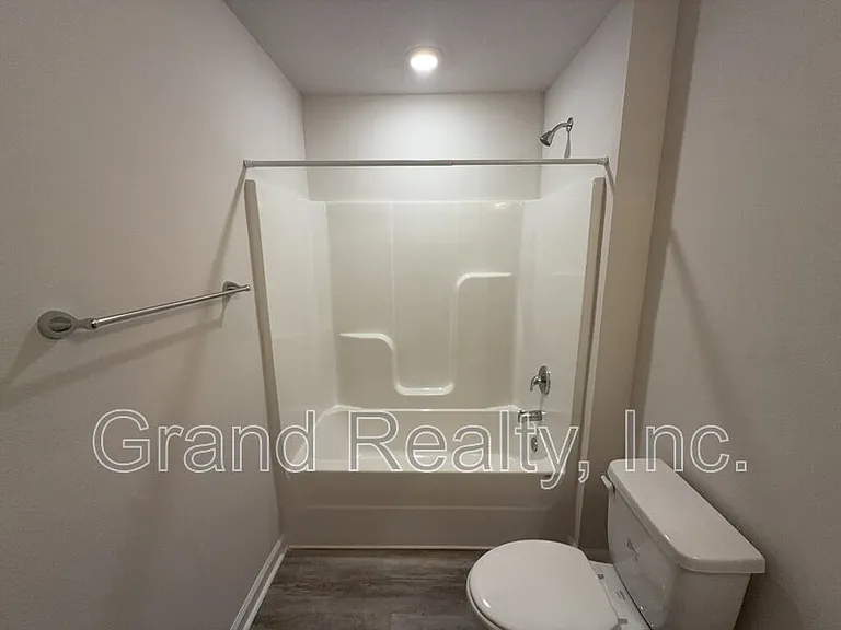 4407 White Cedar Ct — Photo 18