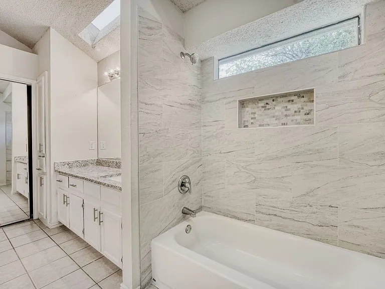 11922 Meadowfire Dr — Photo 14