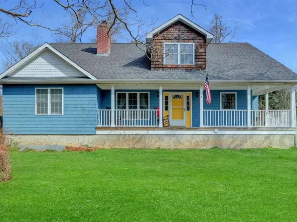 273 N Country Road, Miller Place, NY 11764
