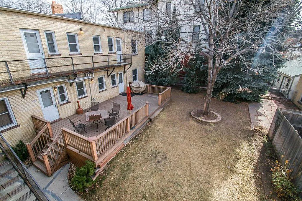 2 bed, 900 sqft, $1,995 — Photo 3