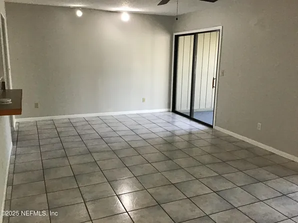 4 Tarragona Ct, Saint Augustine, FL 32086