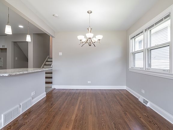 4th image of 15644 Prince Dr