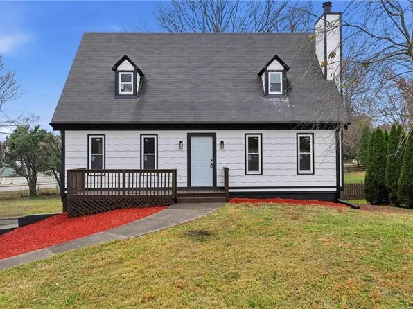 1785 Ralee Dr, Winston Salem, NC 27127