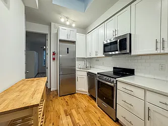 145 Freeman Street, #2L